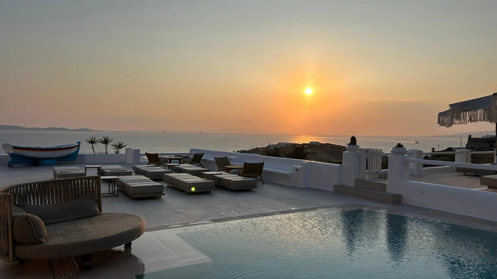 Aparthotel Paolas Sunset Agios Stefanos