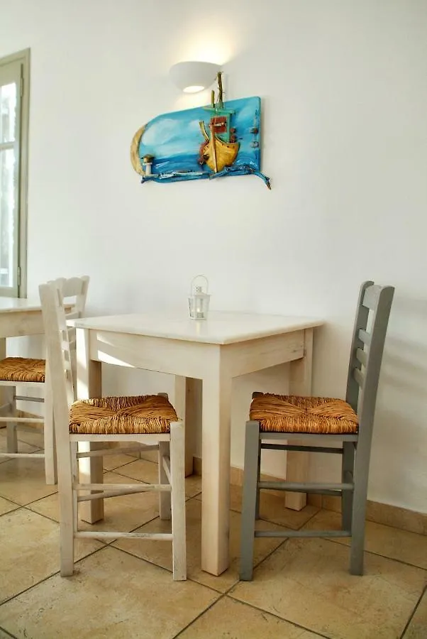 ** Apart Otel Paolas Sunset Agios Stefanos  Yunanistan